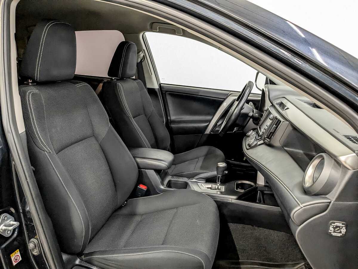 Купить Toyota RAV4 с пробегом. Фото: #21