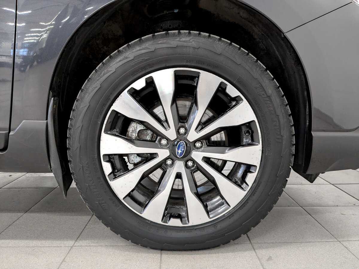 Купить Subaru Outback с пробегом. Фото: #17