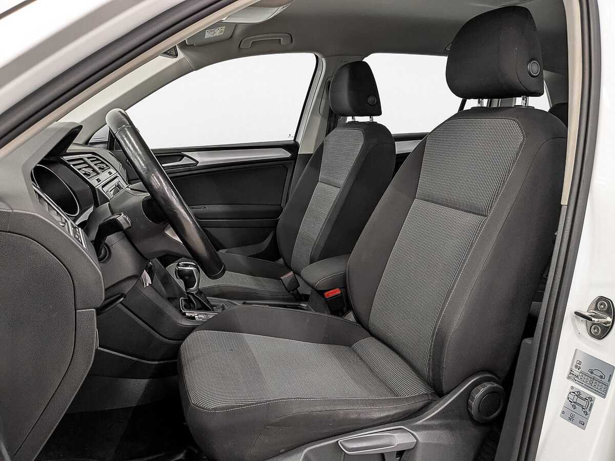 Купить Volkswagen Tiguan с пробегом. Фото: #17
