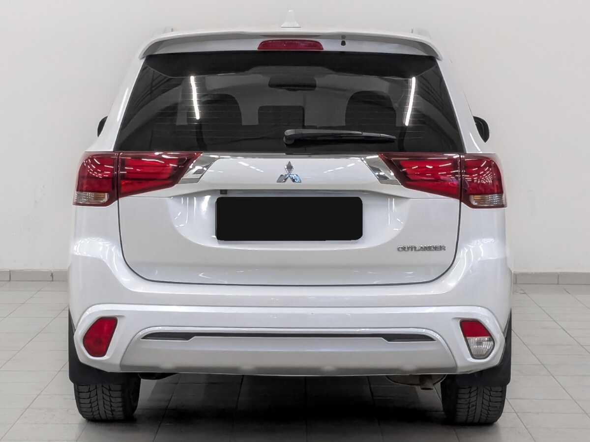 Купить Mitsubishi Outlander с пробегом. Фото: #5