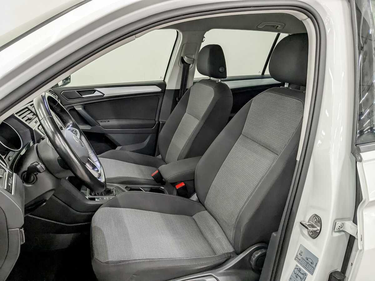 Купить Volkswagen Tiguan с пробегом. Фото: #16