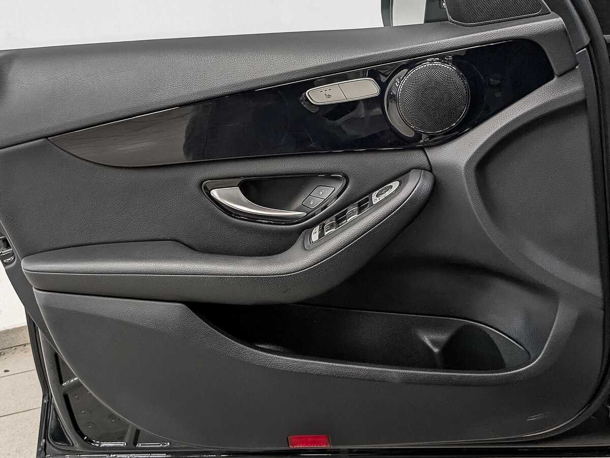 Купить Mercedes-Benz C-Класс с пробегом. Фото: #16