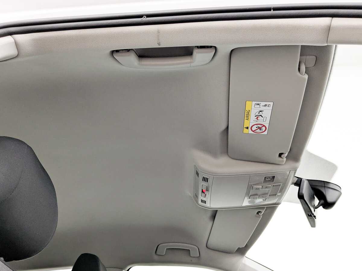 Купить Volkswagen Tiguan с пробегом. Фото: #21