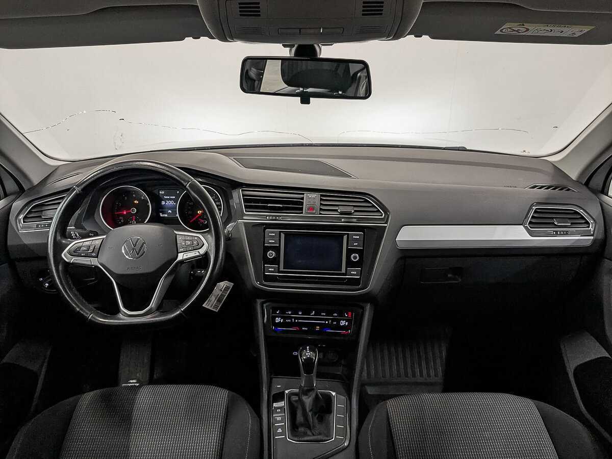 Купить Volkswagen Tiguan с пробегом. Фото: #11