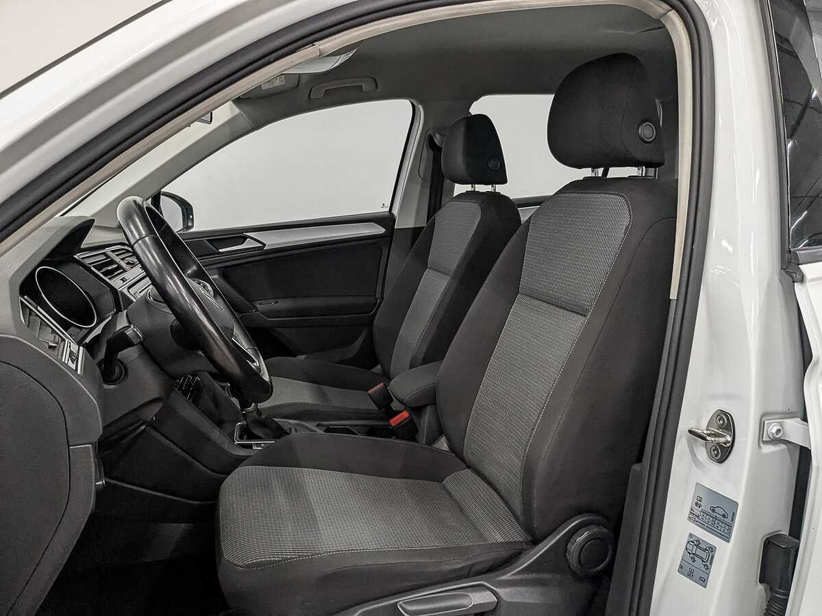 Купить Volkswagen Tiguan с пробегом. Фото: #17
