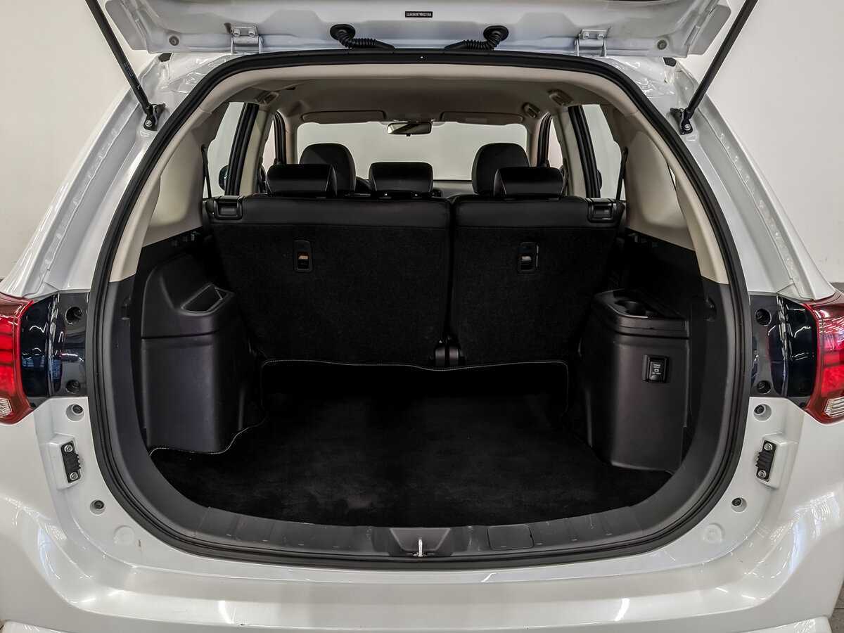 Купить Mitsubishi Outlander с пробегом. Фото: #9