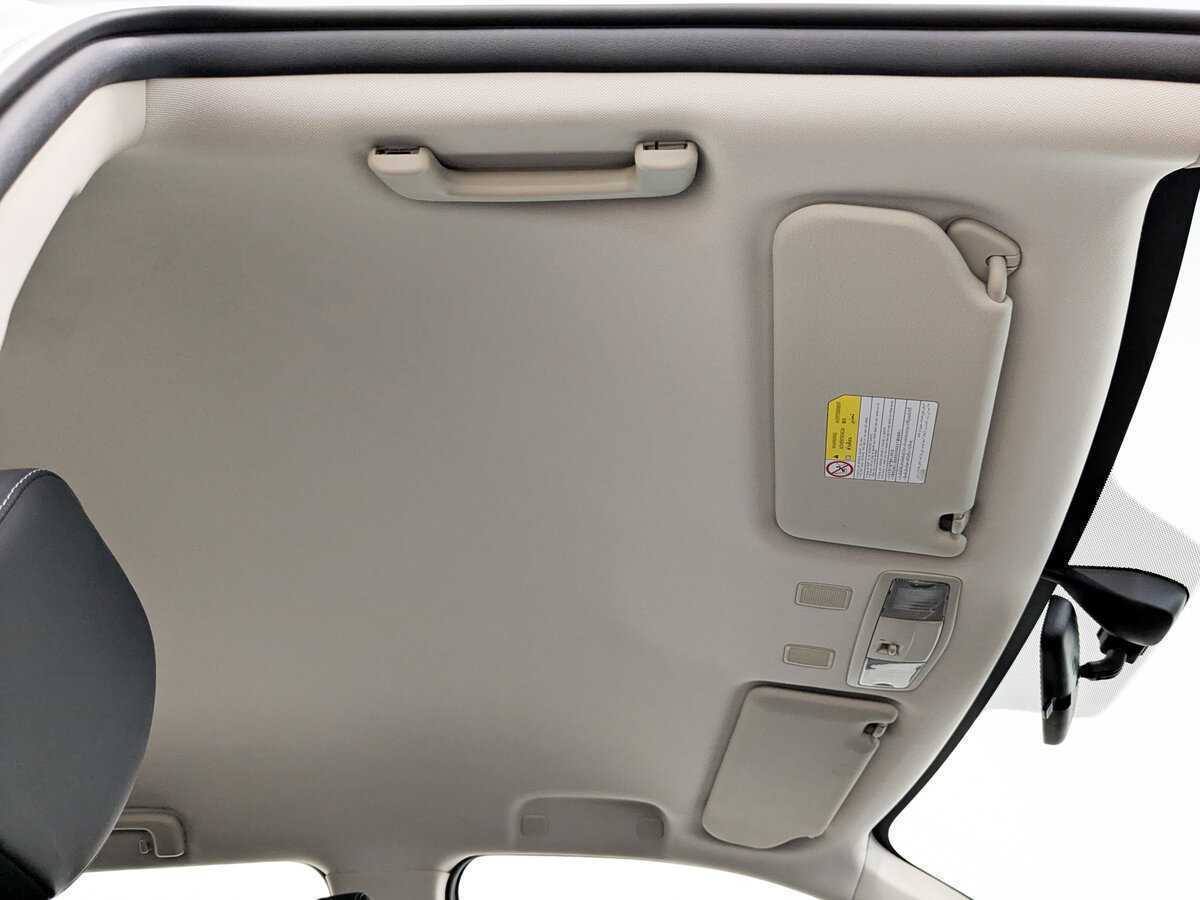 Купить Mitsubishi Outlander с пробегом. Фото: #19