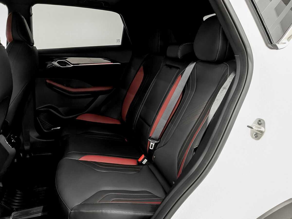 Купить Geely Coolray с пробегом. Фото: #11