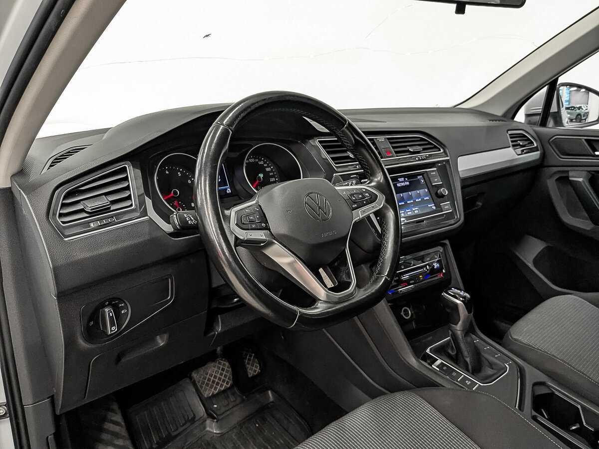 Купить Volkswagen Tiguan с пробегом. Фото: #13