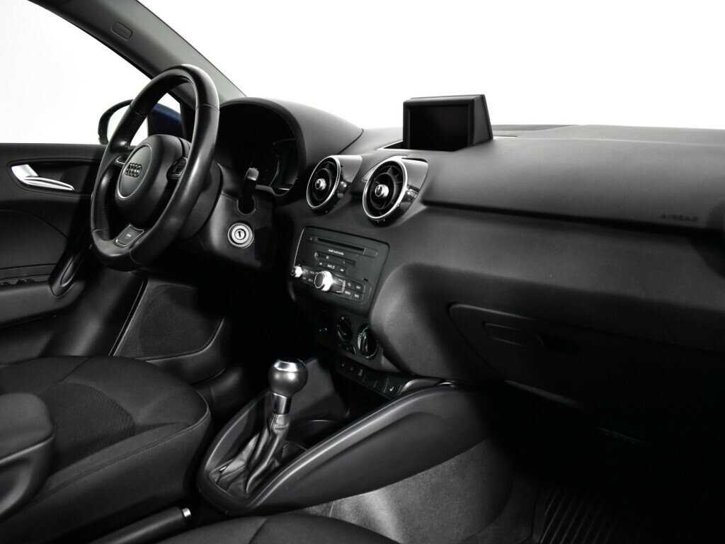 Купить Audi A1 с пробегом. Фото: #8