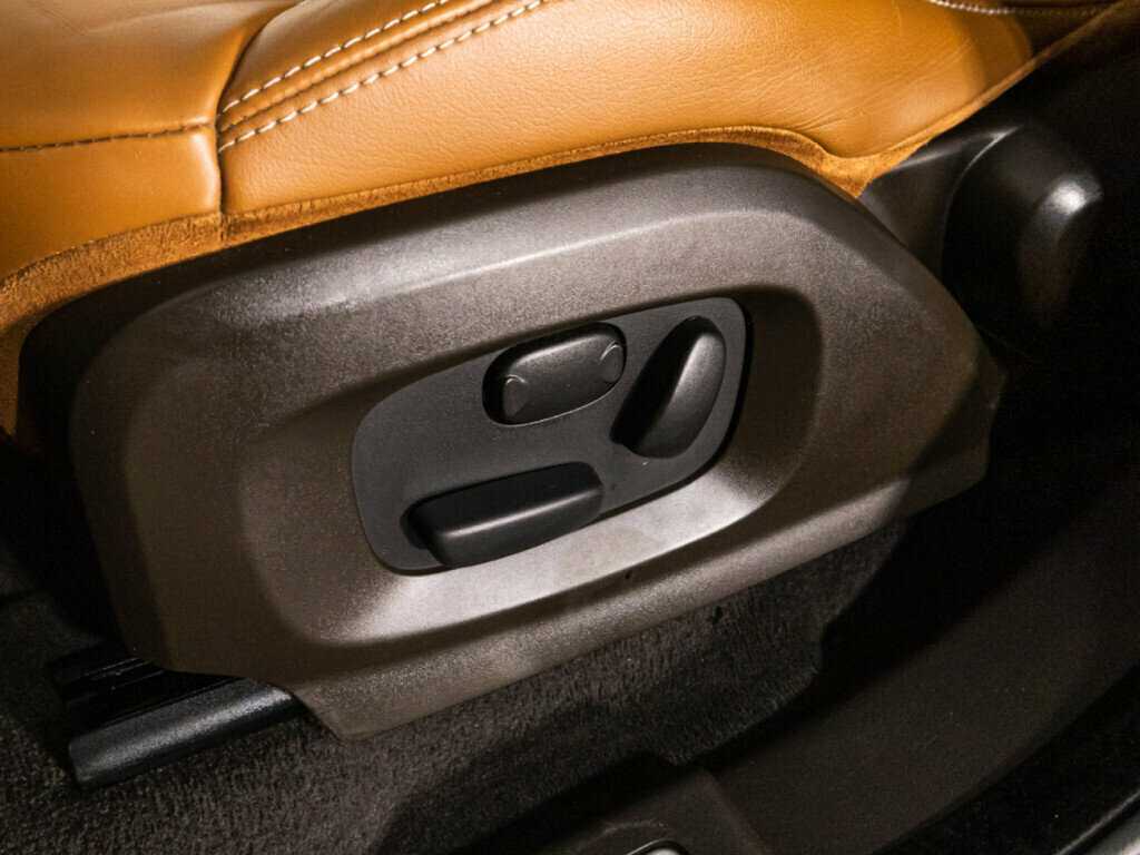 Купить Land Rover Range Rover Evoque с пробегом. Фото: #17