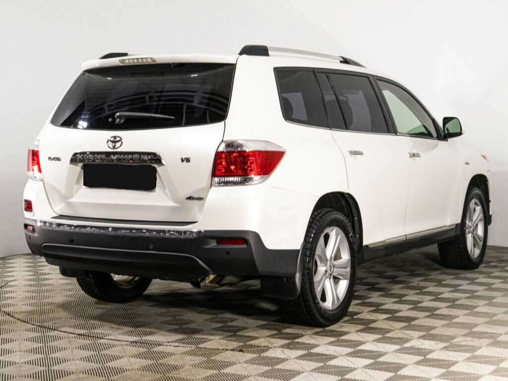 Купить Toyota Highlander с пробегом. Фото: #4