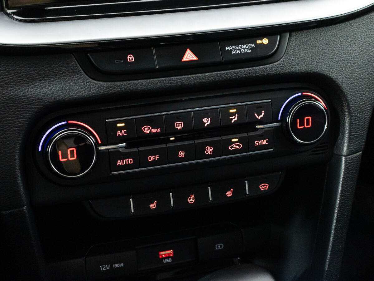 Купить Kia Ceed с пробегом. Фото: #16