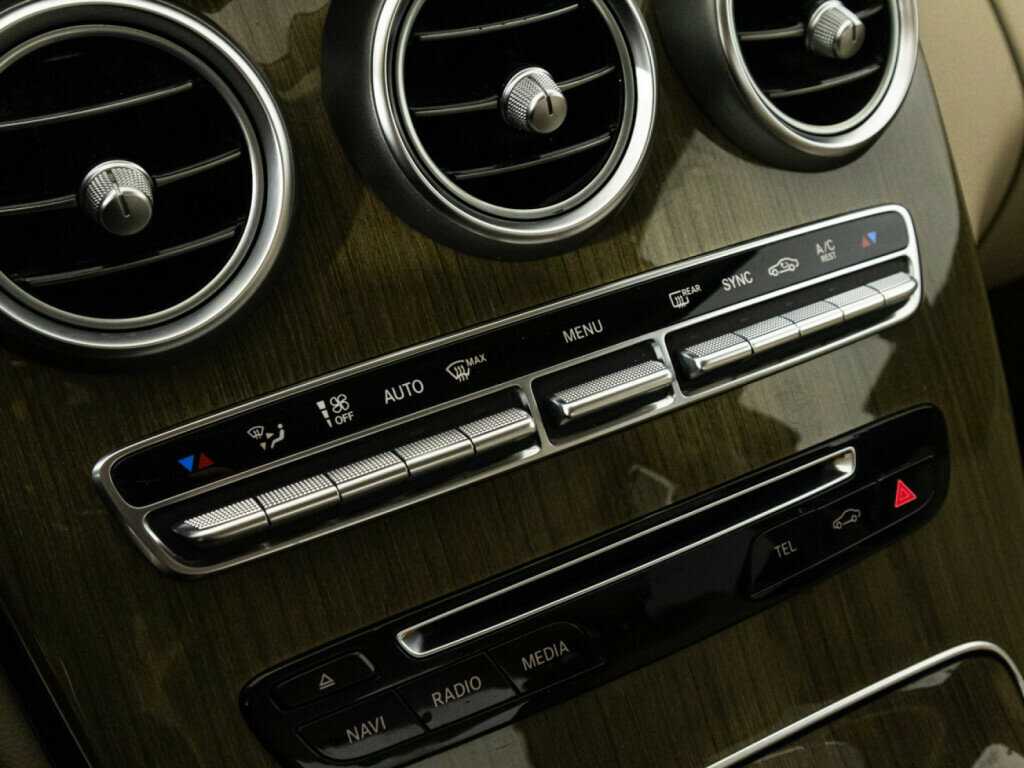 Купить Mercedes-Benz C-Класс с пробегом. Фото: #15