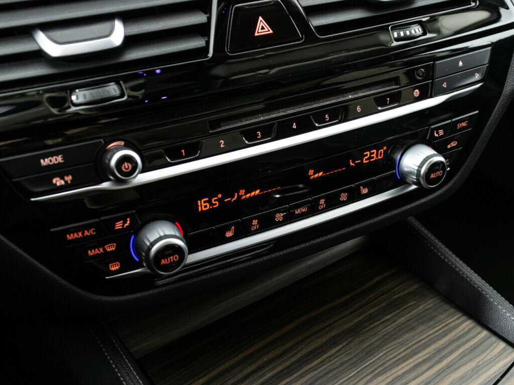 Купить BMW 5 серии с пробегом. Фото: #20