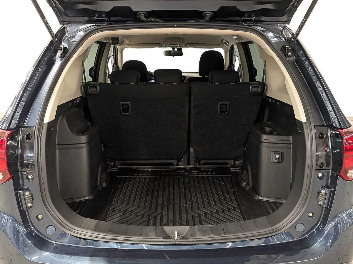 Купить Mitsubishi Outlander с пробегом. Фото: #9