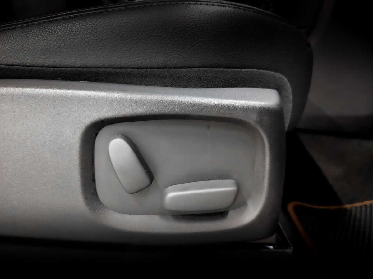 Купить Land Rover Discovery с пробегом. Фото: #22