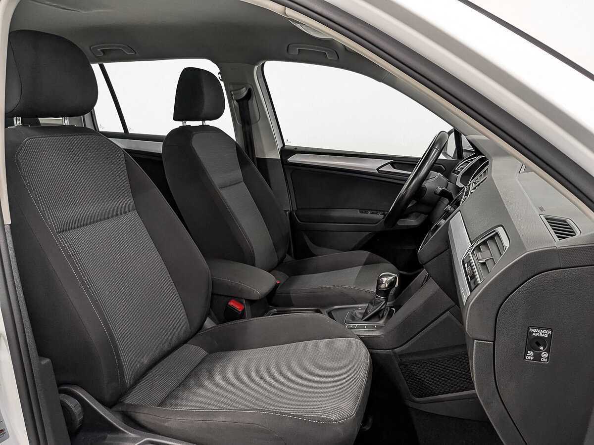Купить Volkswagen Tiguan с пробегом. Фото: #21