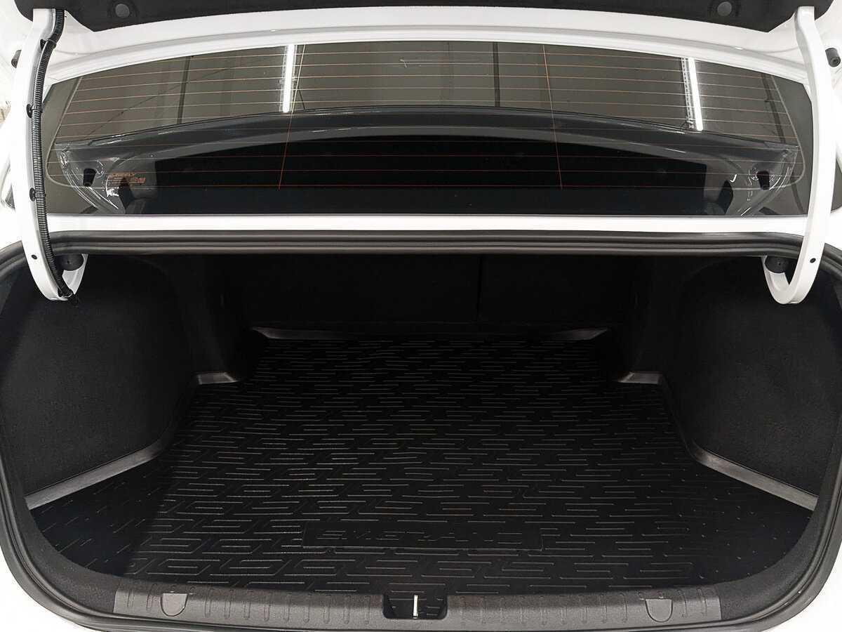 Купить Geely Emgrand с пробегом. Фото: #9