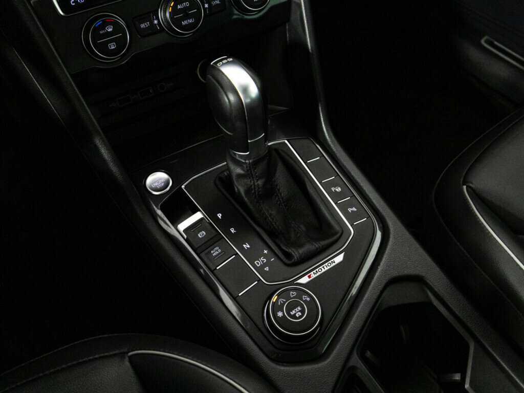 Купить Volkswagen Tiguan с пробегом. Фото: #17