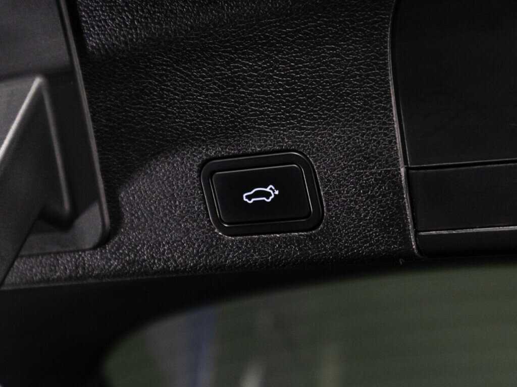 Купить Geely Tugella с пробегом. Фото: #15