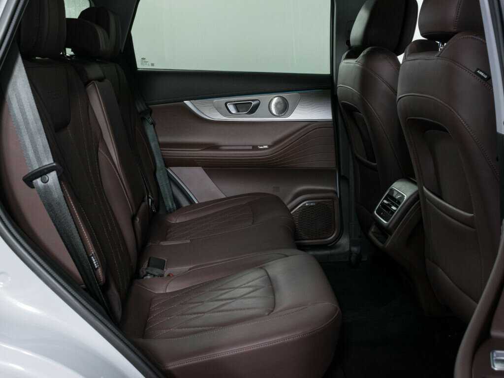 Купить Chery Tiggo 8 Pro Max с пробегом. Фото: #11