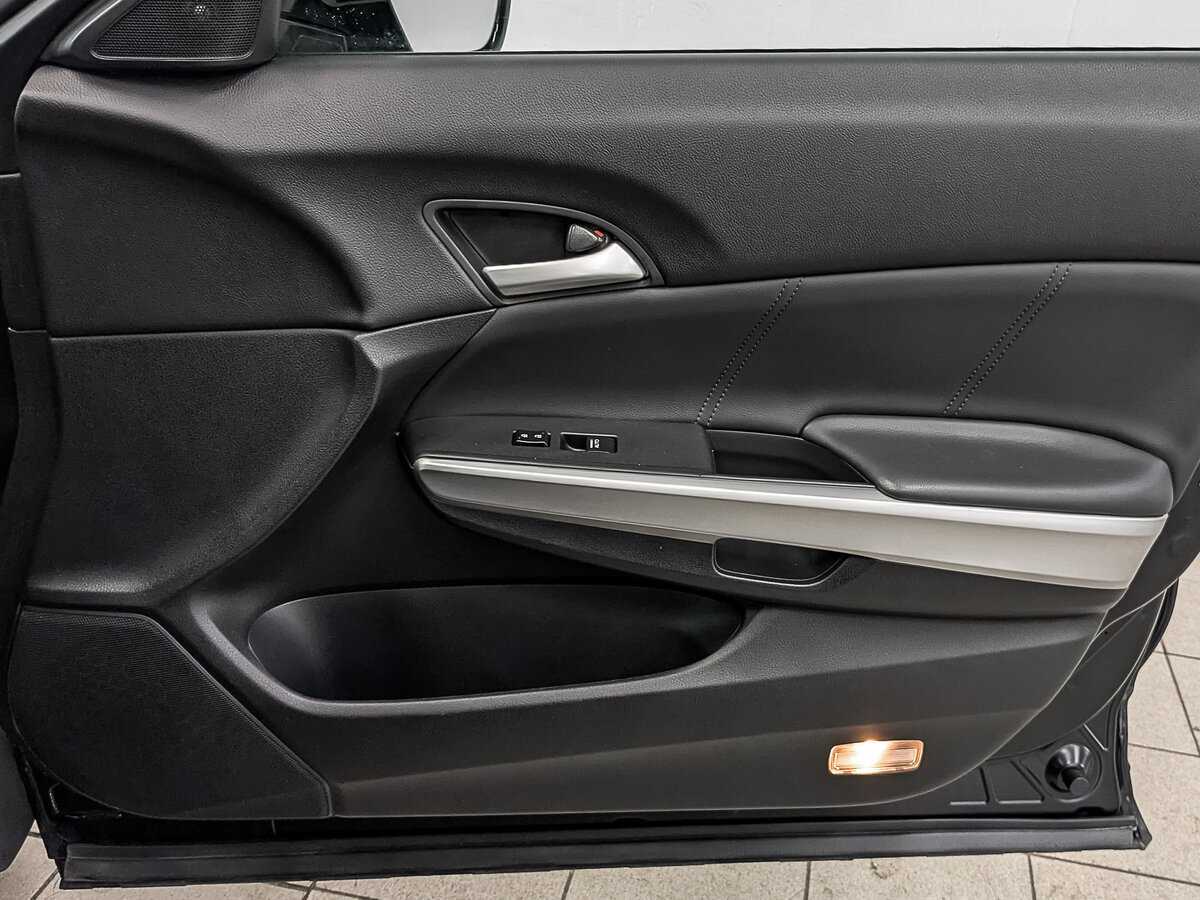 Купить Honda Crosstour с пробегом. Фото: #22