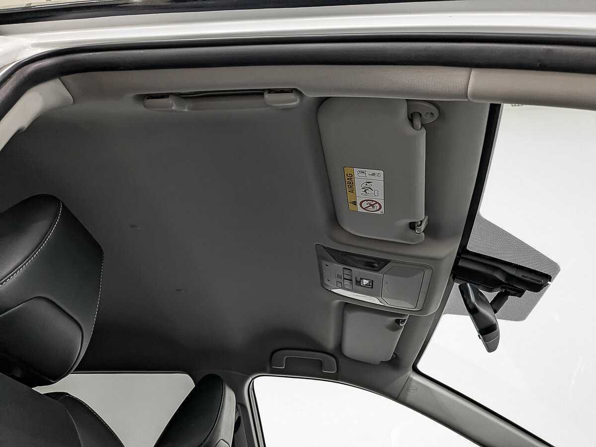 Купить Toyota RAV4 с пробегом. Фото: #20