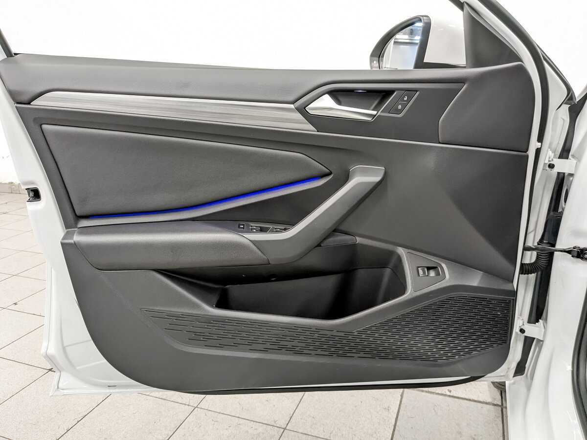 Купить Volkswagen Jetta с пробегом. Фото: #18