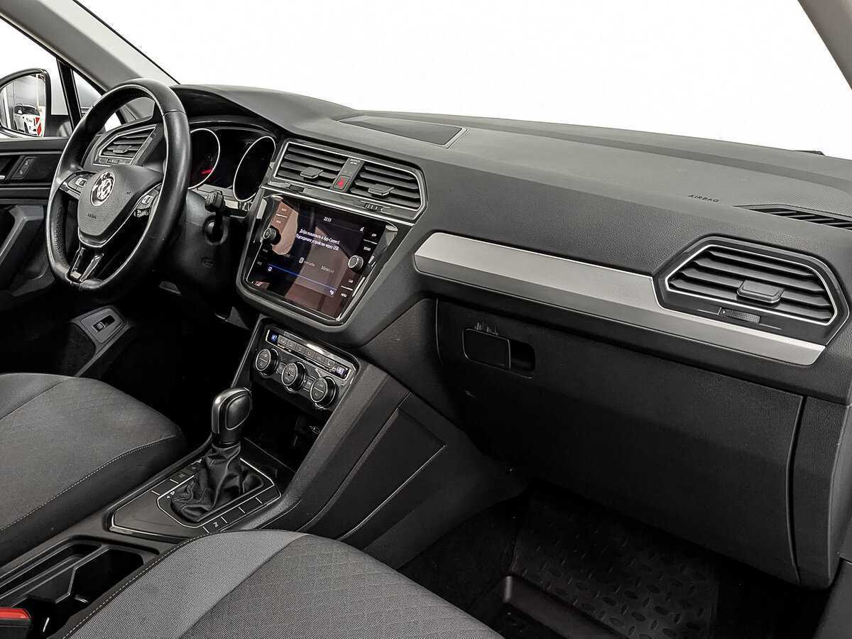 Купить Volkswagen Tiguan с пробегом. Фото: #12