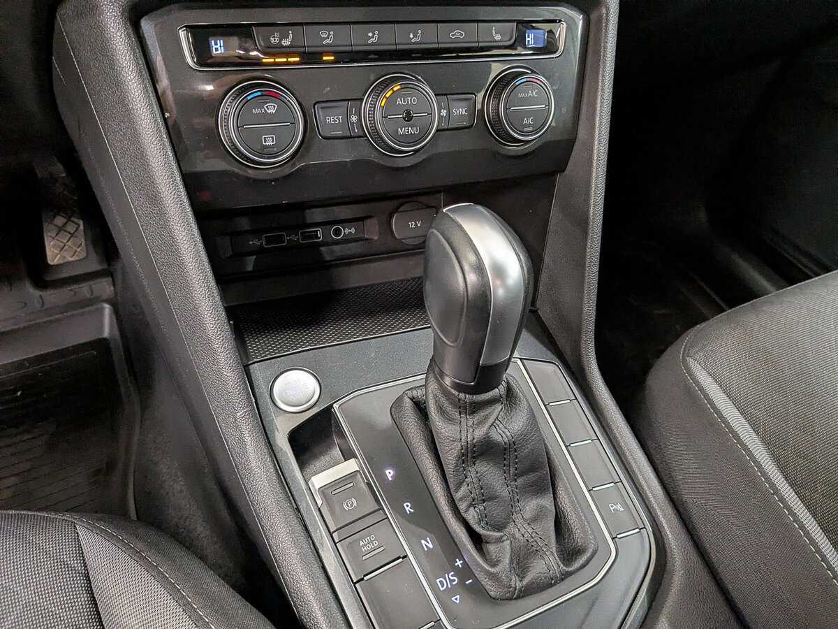 Купить Volkswagen Tiguan с пробегом. Фото: #20