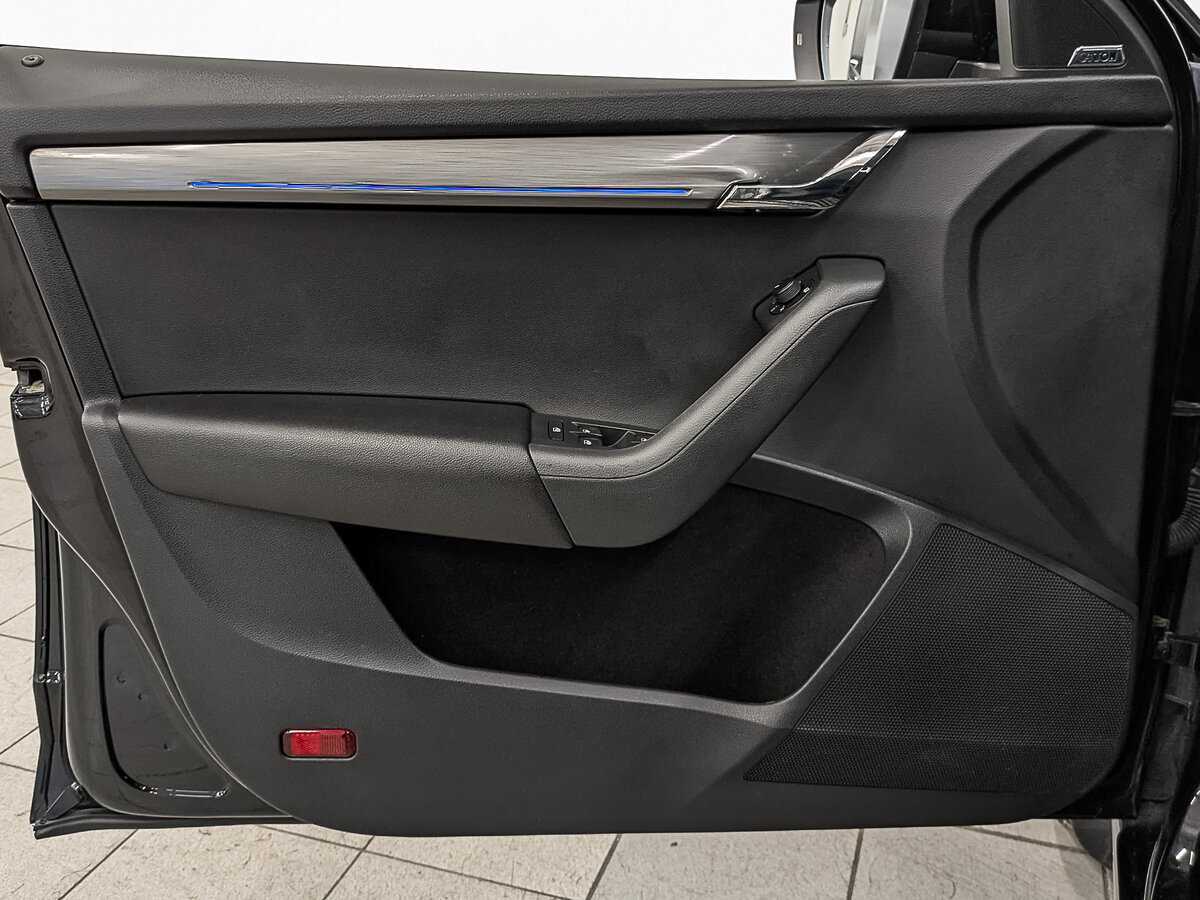 Купить Skoda Octavia с пробегом. Фото: #18