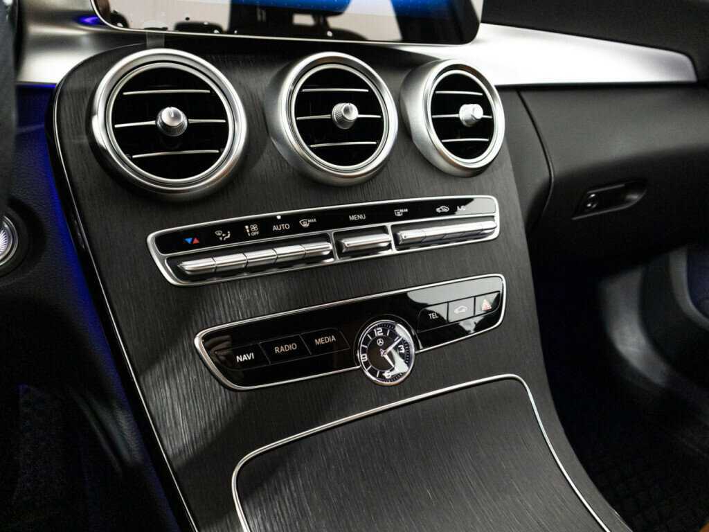 Купить Mercedes-Benz C-Класс с пробегом. Фото: #17