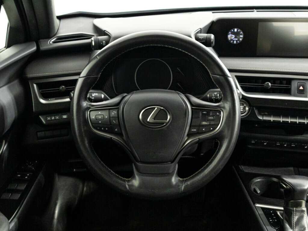 Купить Lexus UX с пробегом. Фото: #18