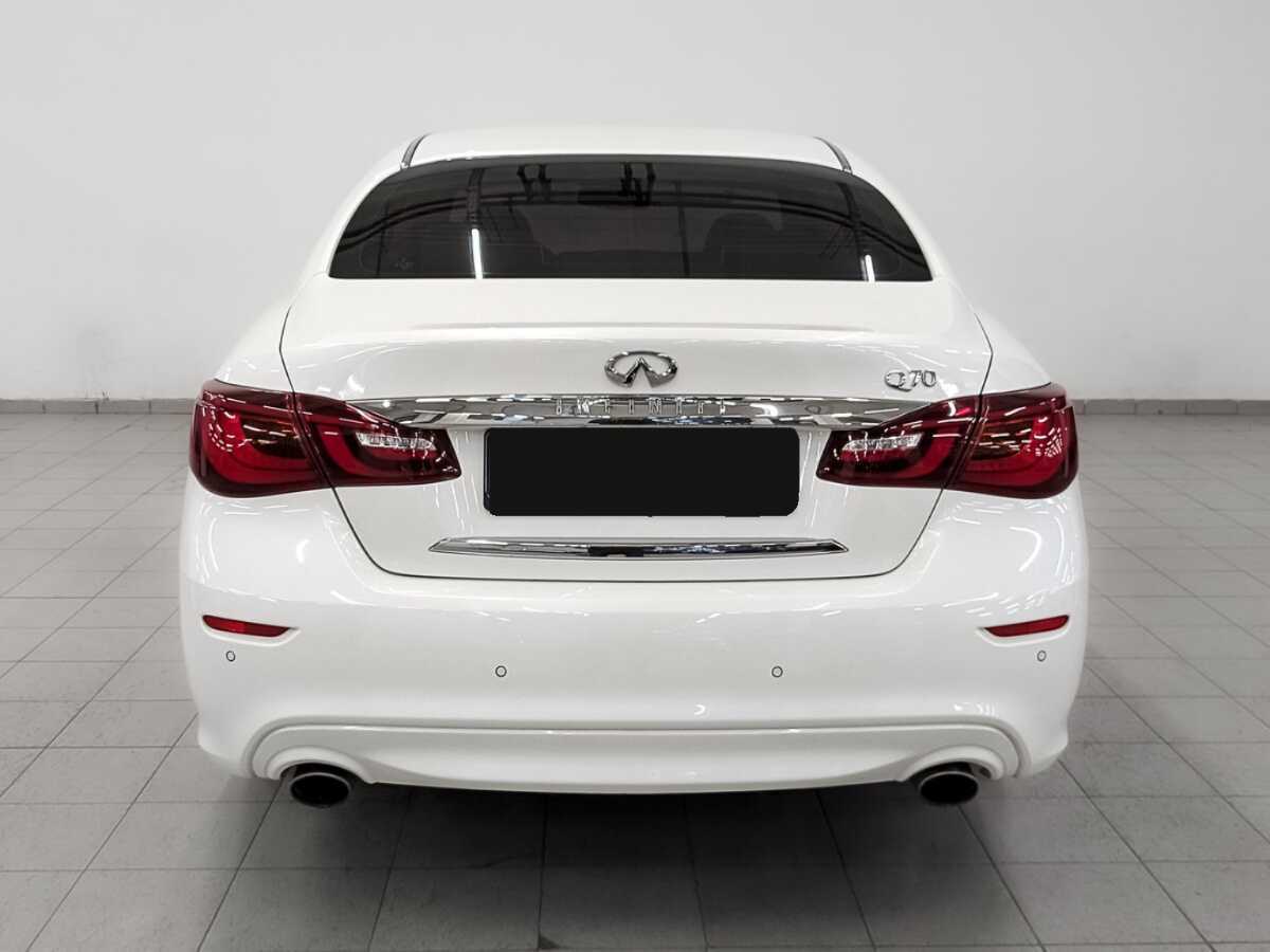 Купить Infiniti Q70 с пробегом. Фото: #5