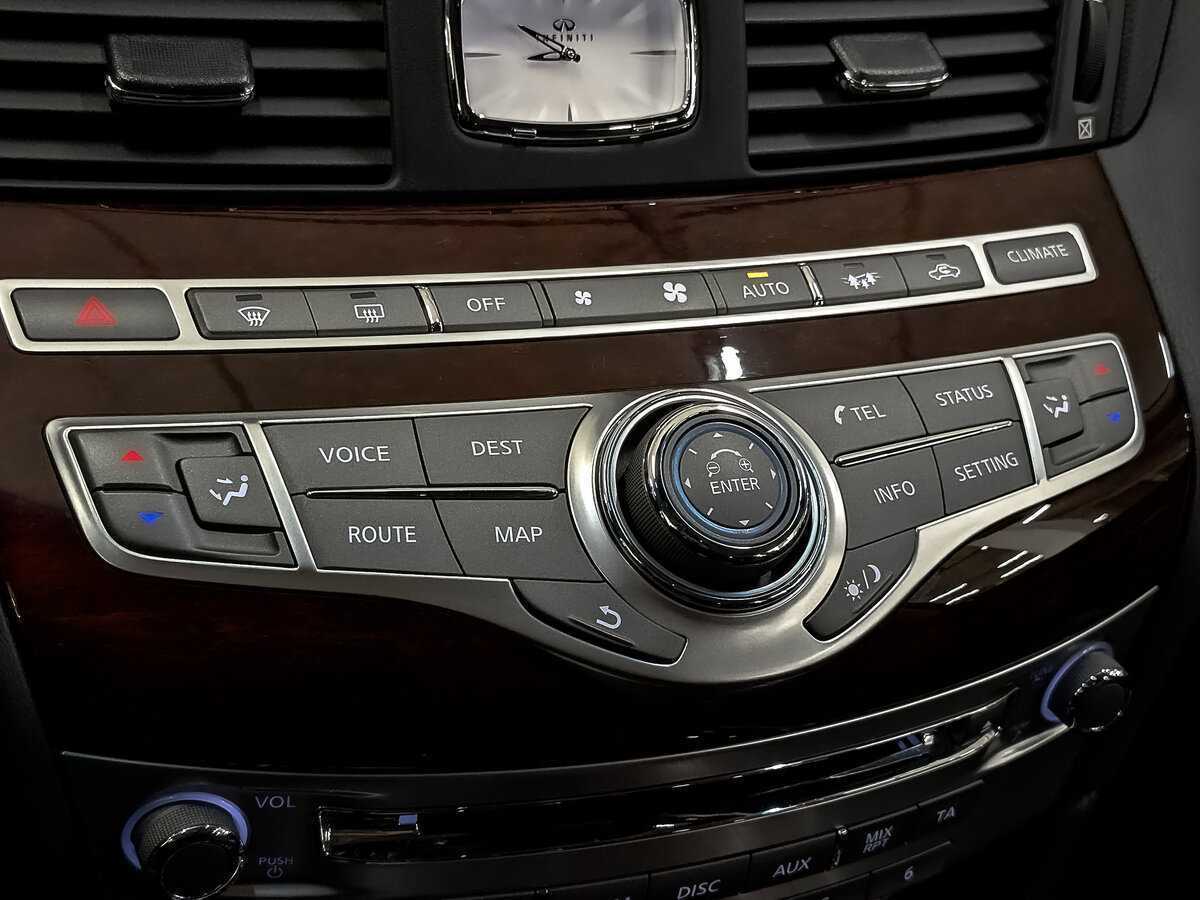 Купить Infiniti Q70 с пробегом. Фото: #20