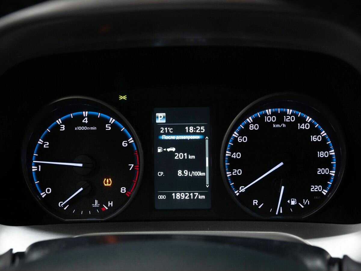 Купить Toyota RAV4 с пробегом. Фото: #15
