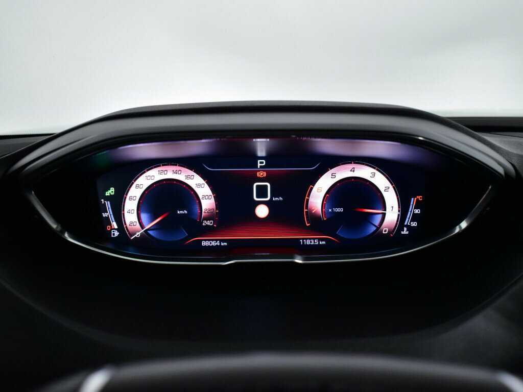 Купить Peugeot 3008 с пробегом. Фото: #10