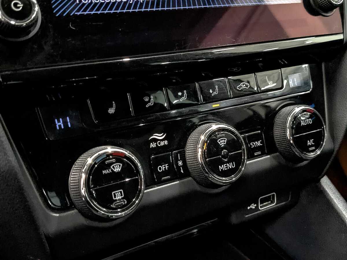 Купить Skoda Octavia с пробегом. Фото: #20