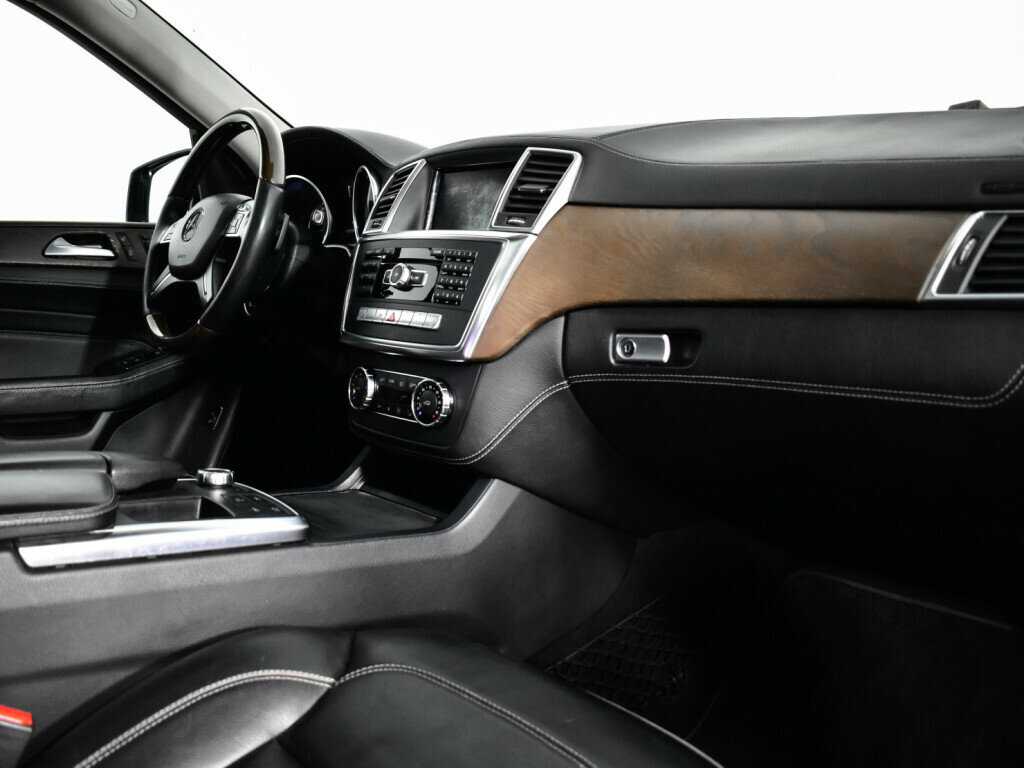 Купить Mercedes-Benz M-Класс с пробегом. Фото: #8