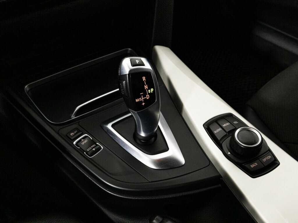 Купить BMW 3 серии с пробегом. Фото: #15