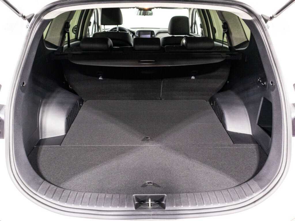 Купить Hyundai Santa Fe с пробегом. Фото: #14