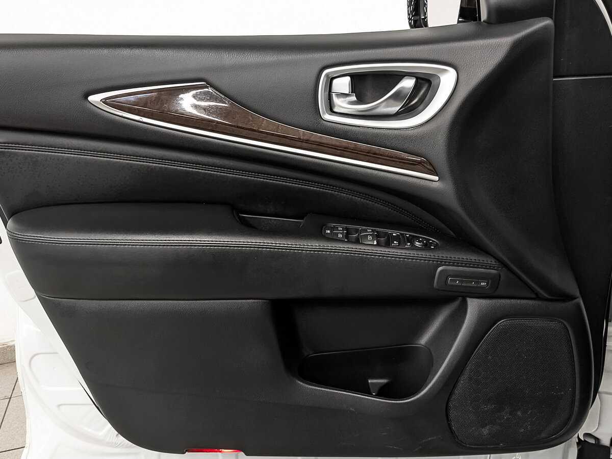 Купить Infiniti QX60 с пробегом. Фото: #18