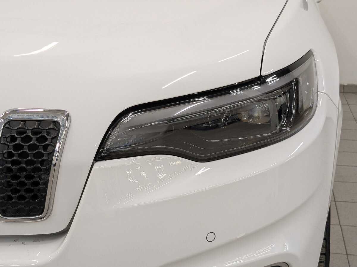 Купить Jeep Cherokee с пробегом. Фото: #10