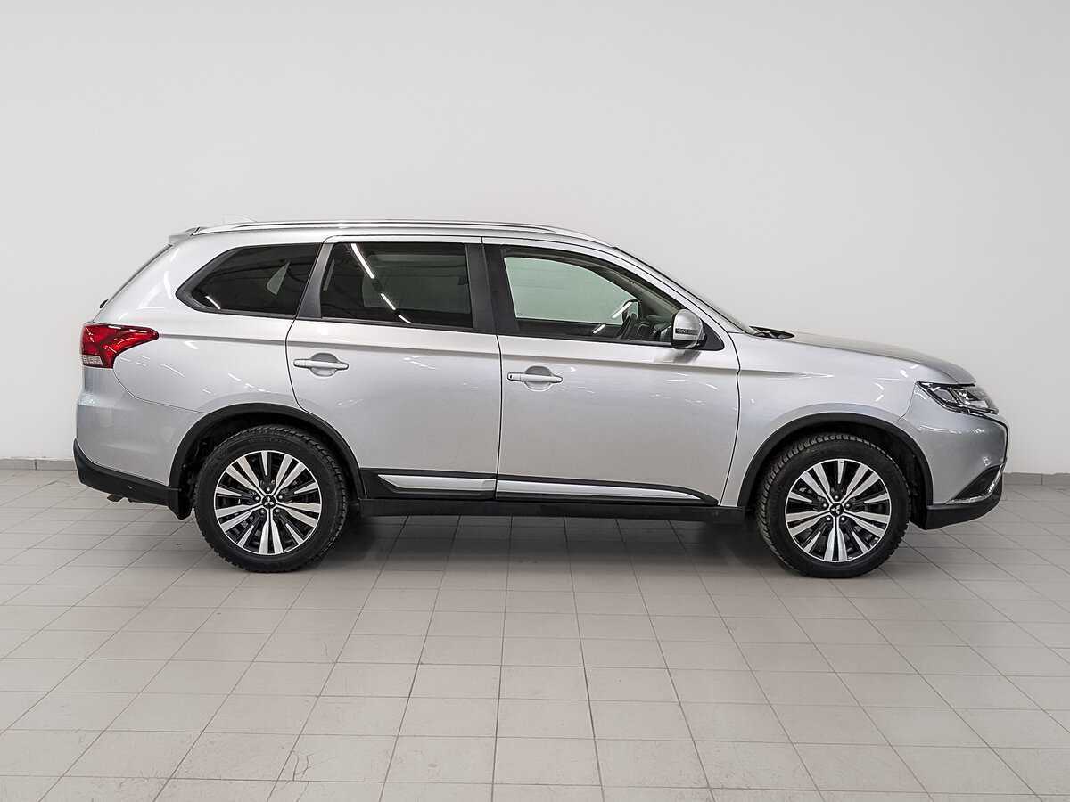 Купить Mitsubishi Outlander с пробегом. Фото: #3