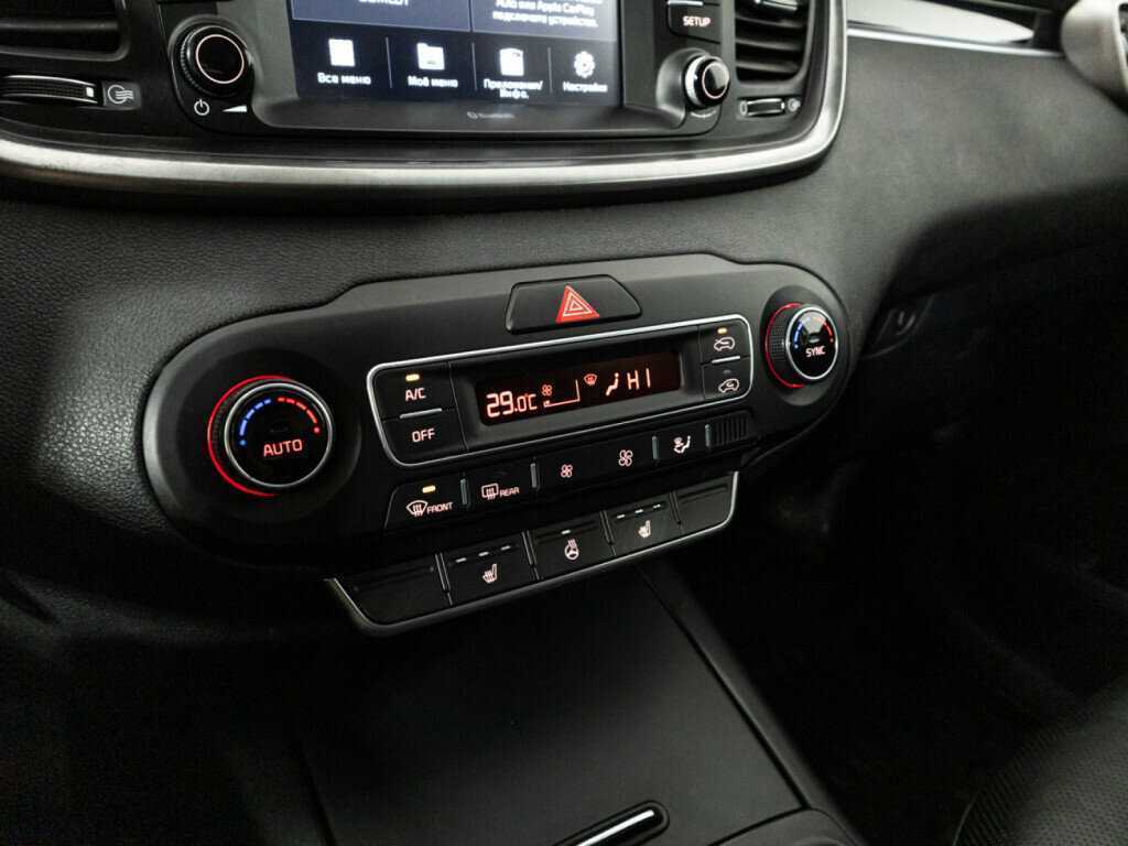 Купить Kia Sorento с пробегом. Фото: #15