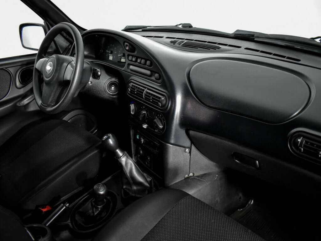 Купить Chevrolet Niva с пробегом. Фото: #10