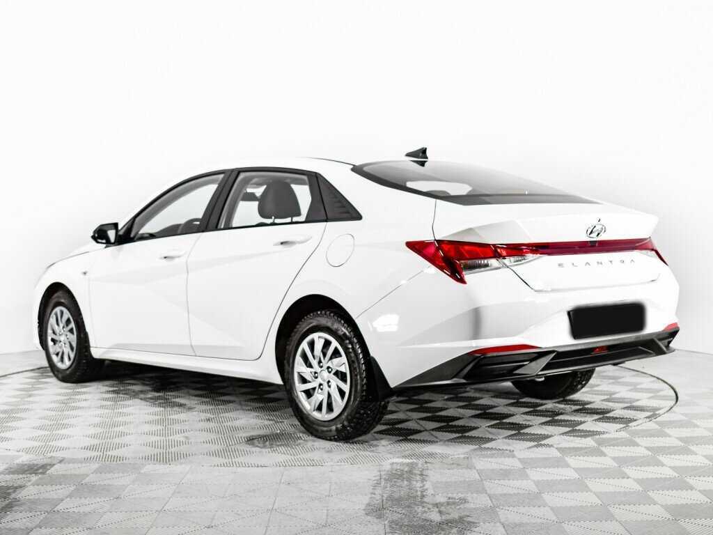 Купить Hyundai Elantra с пробегом. Фото: #6