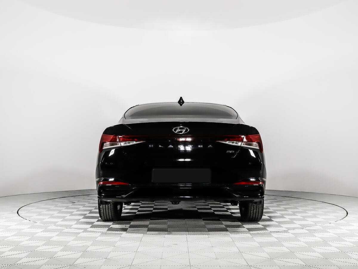 Купить Hyundai Elantra с пробегом. Фото: #5