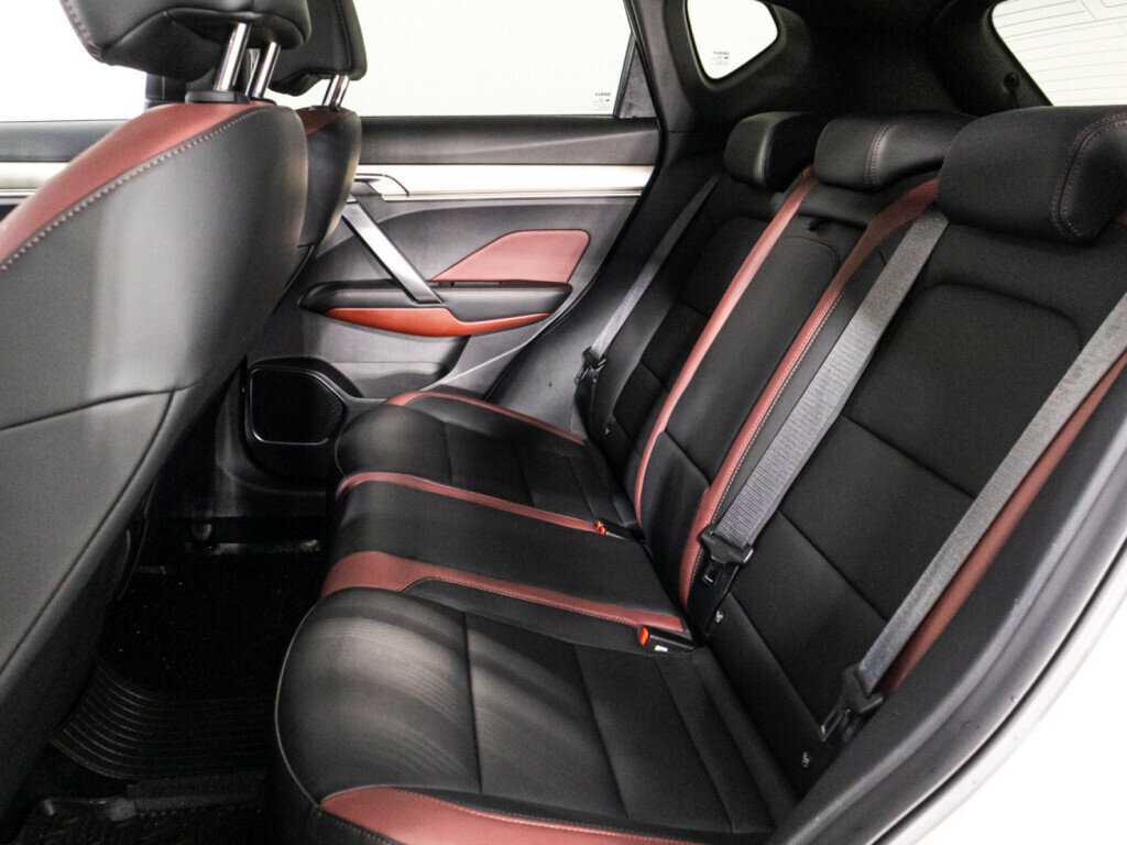 Купить Geely Coolray с пробегом. Фото: #9